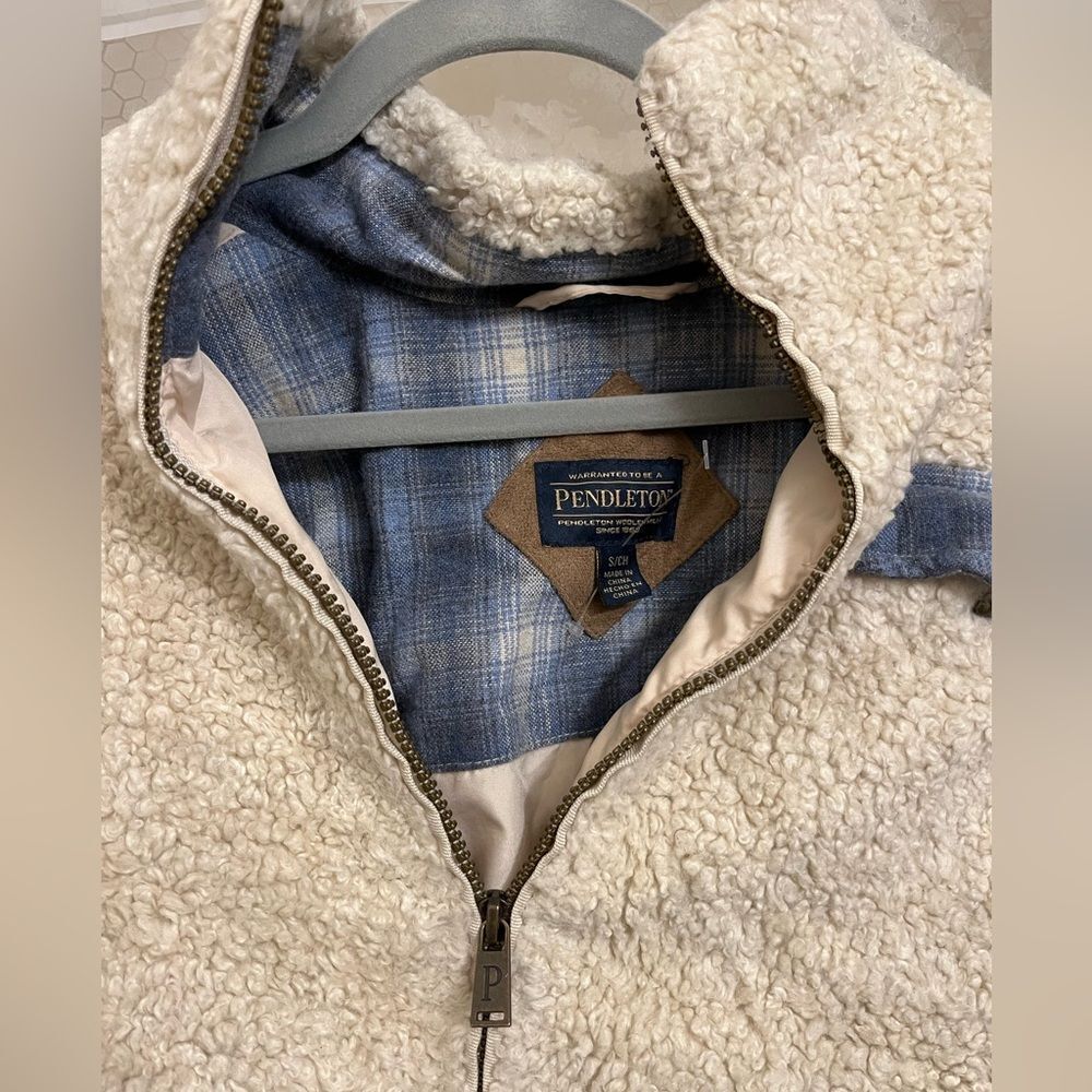 Pendleton jacket - image 4
